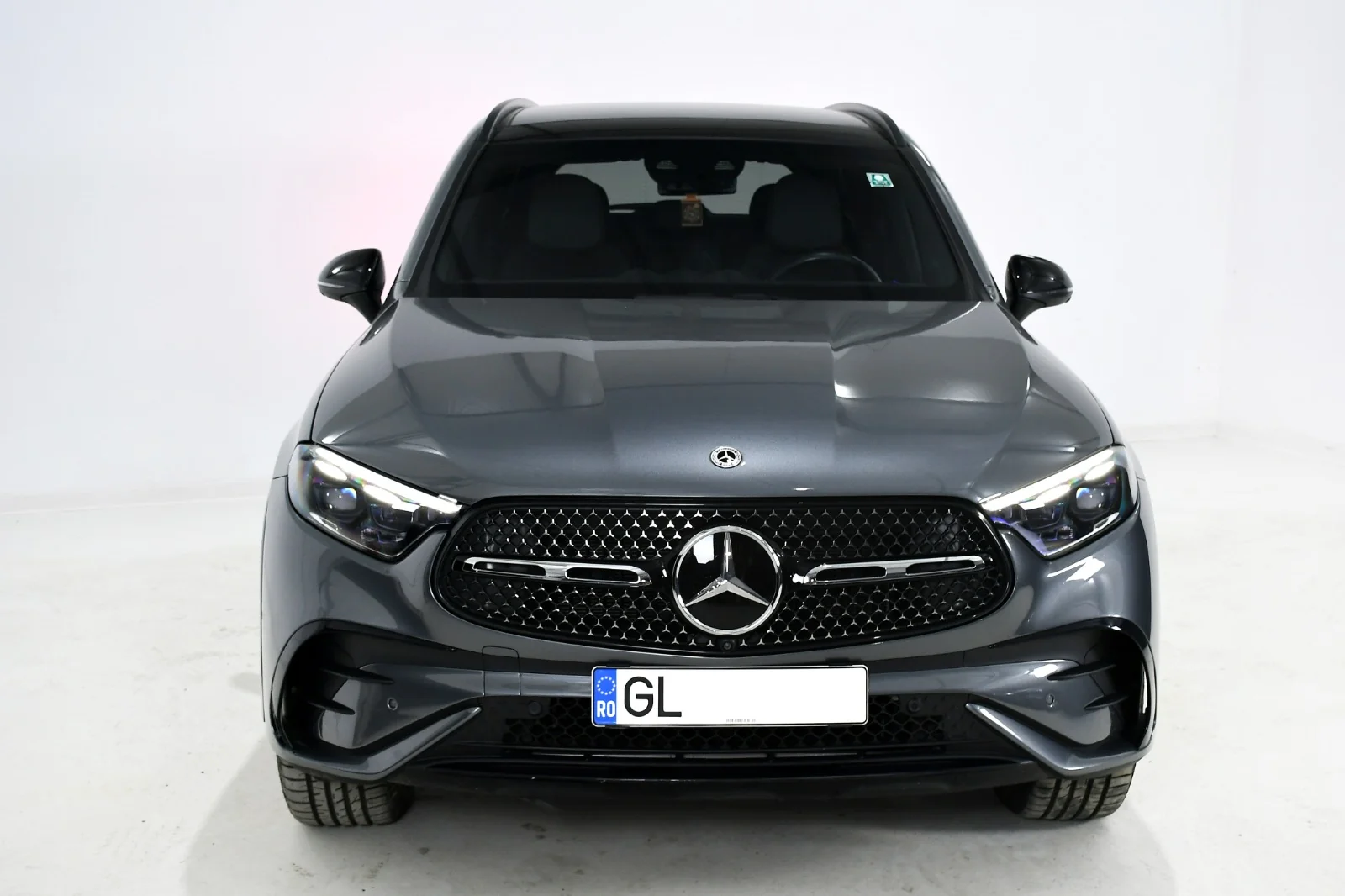Mercedes-Benz GLC 2023, 32.000 km, 4x4, Piele