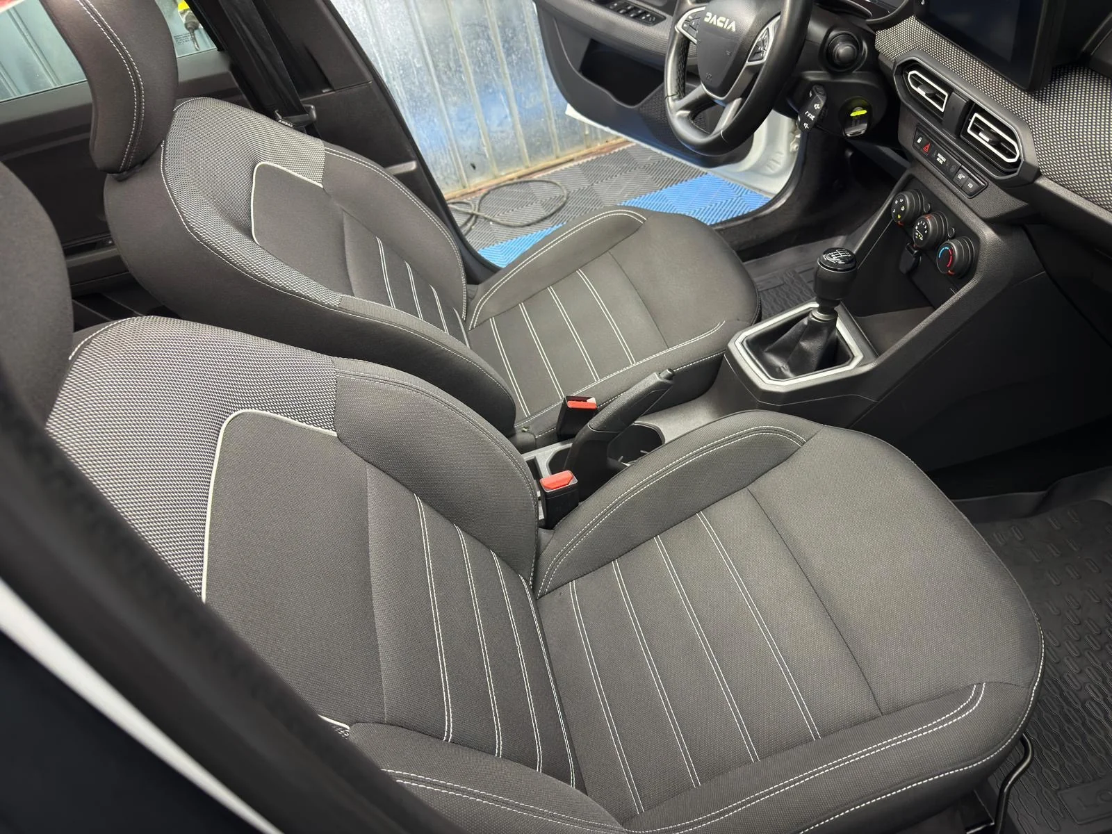 Poza 15 DACIA Duster 2022, 4x4, Diesel