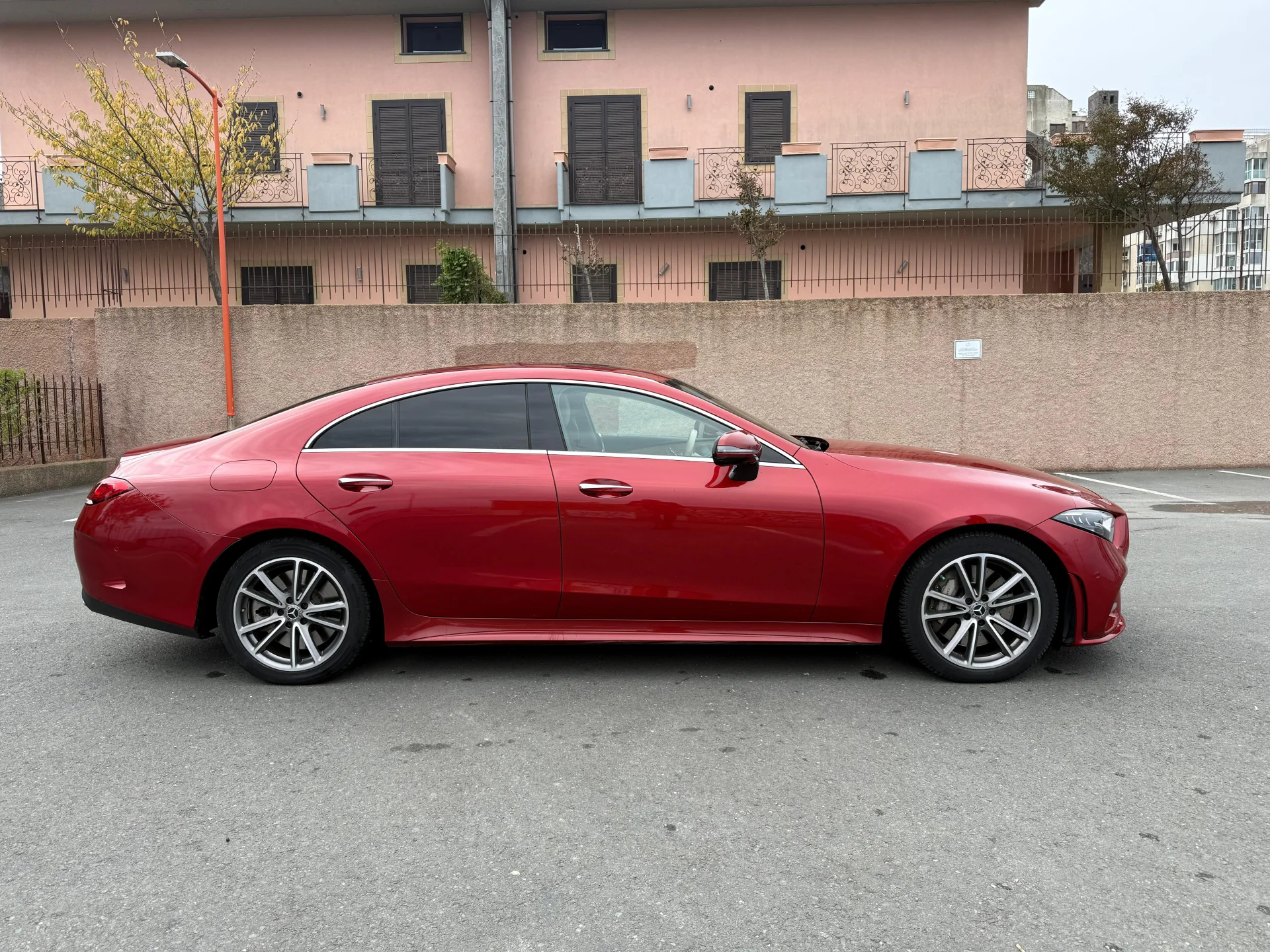 Mercedes-Benz CLS 2019, Hibrid 367CP, 4x4, Roșu - Mașină de vânzare în Constanța