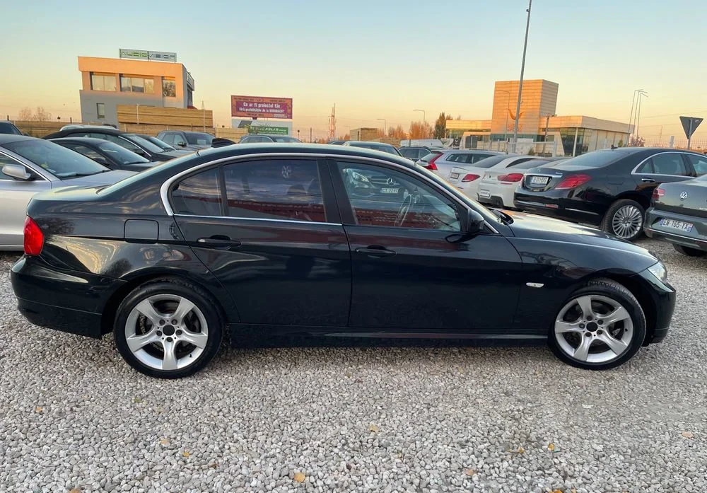 Poza 2 BMW Seria 3 318i Edition Exclusive