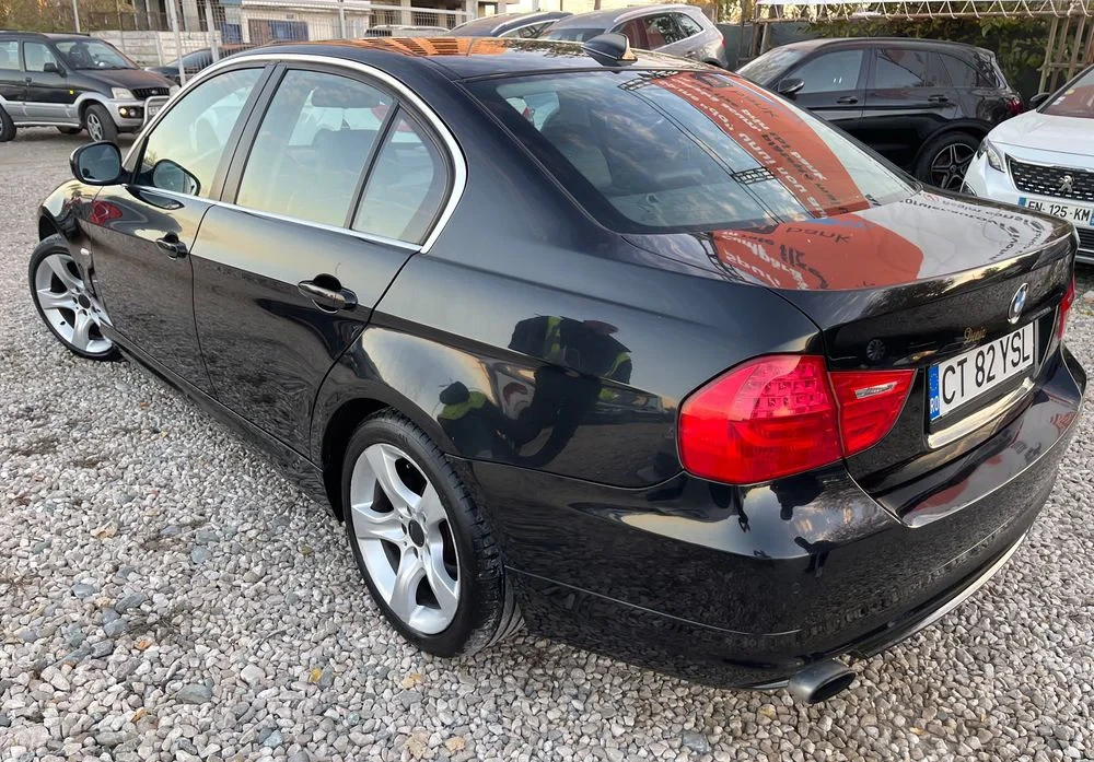 Poza 13 BMW Seria 3 318i Edition Exclusive