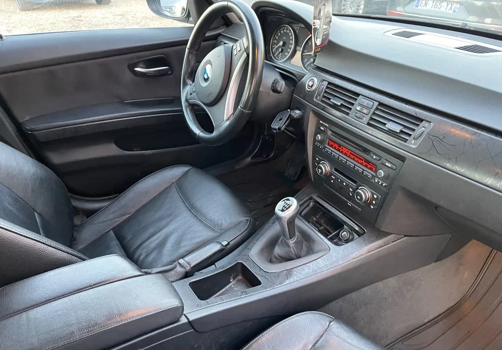 Poza 18 BMW Seria 3 318i Edition Exclusive