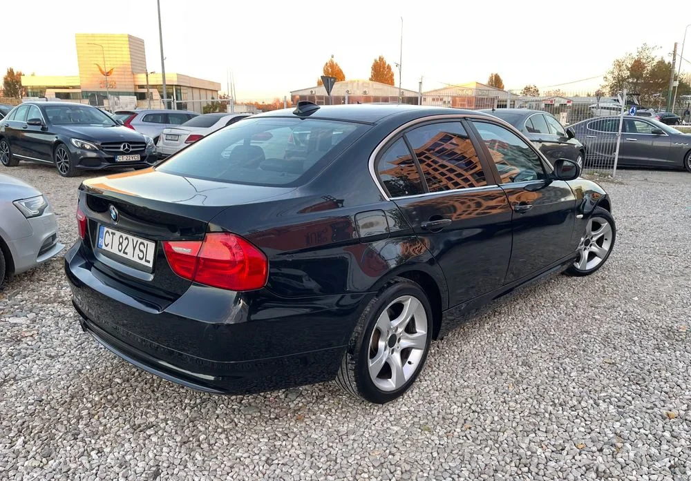 Poza 16 BMW Seria 3 318i Edition Exclusive