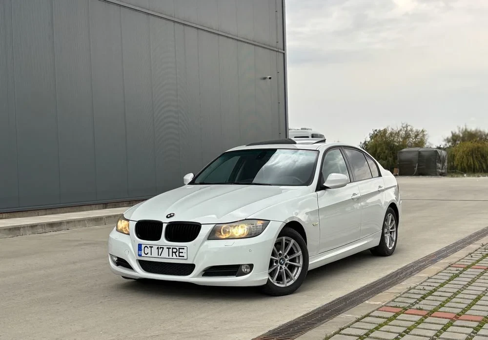 BMW Seria 3 318d Aut. Blue Performance Sport Line