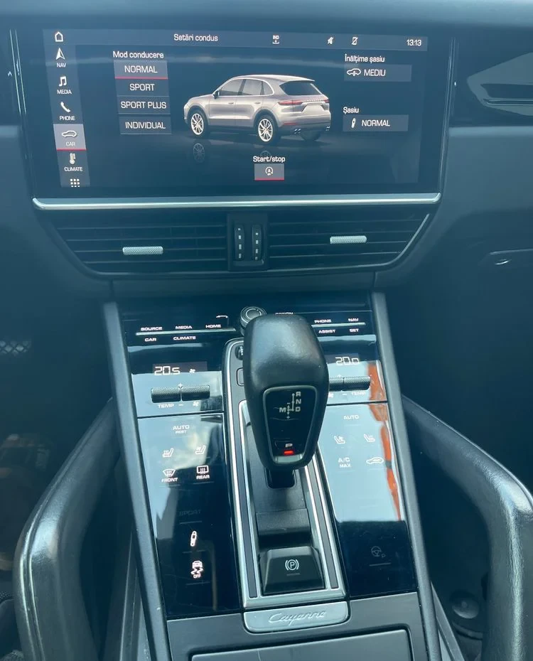 Poza 30 Porsche Cayenne Tiptronic S Platinum Edition