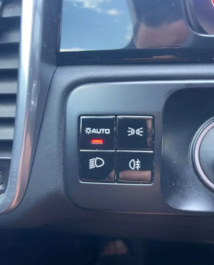 Poza 34 Porsche Cayenne Tiptronic S Platinum Edition