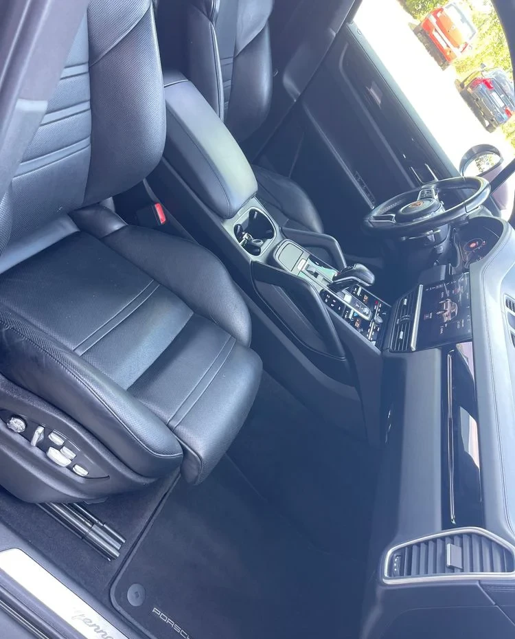 Poza 35 Porsche Cayenne Tiptronic S Platinum Edition