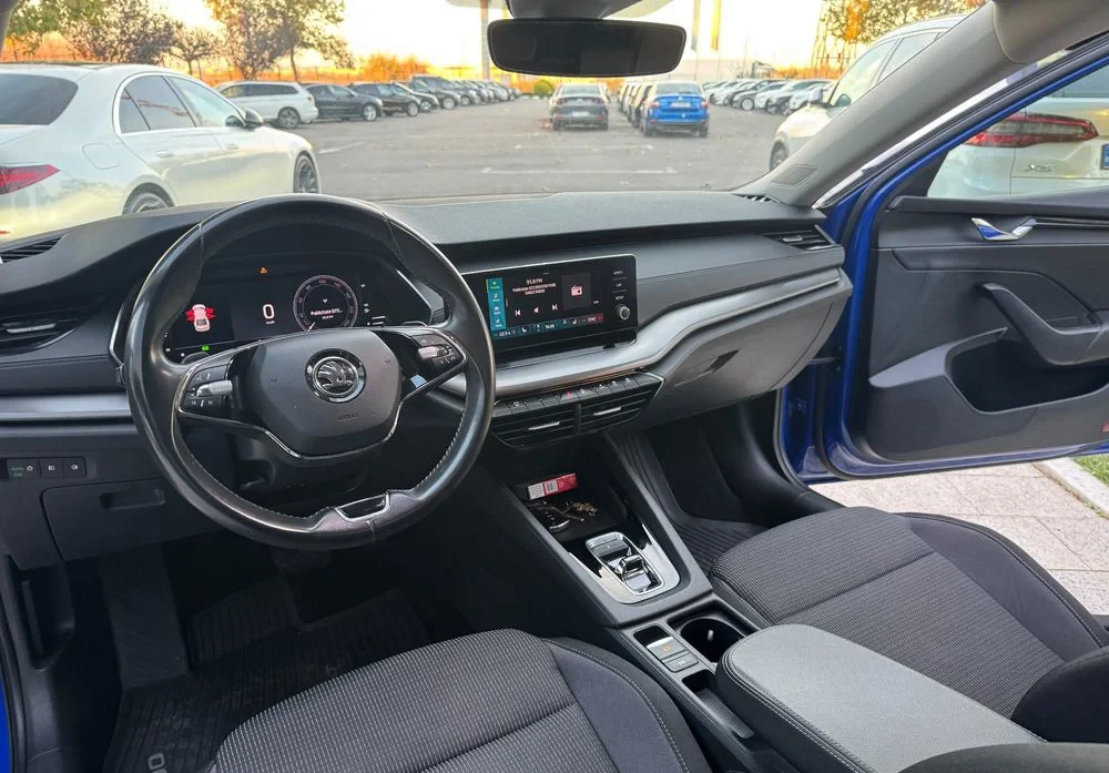 Poza 23 Skoda Octavia 2.0 TDI DSG Ambition
