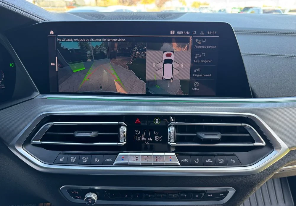 Poza 11 BMW X5 xDrive30d