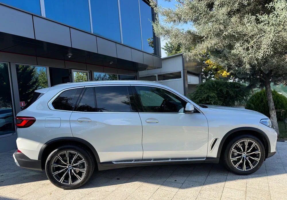 Poza 34 BMW X5 xDrive30d