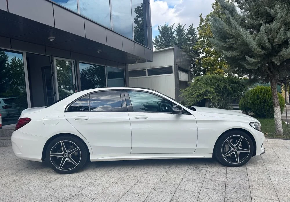 Poza 8 Mercedes-Benz C 220 (BlueTEC) d T 7G-TRONIC