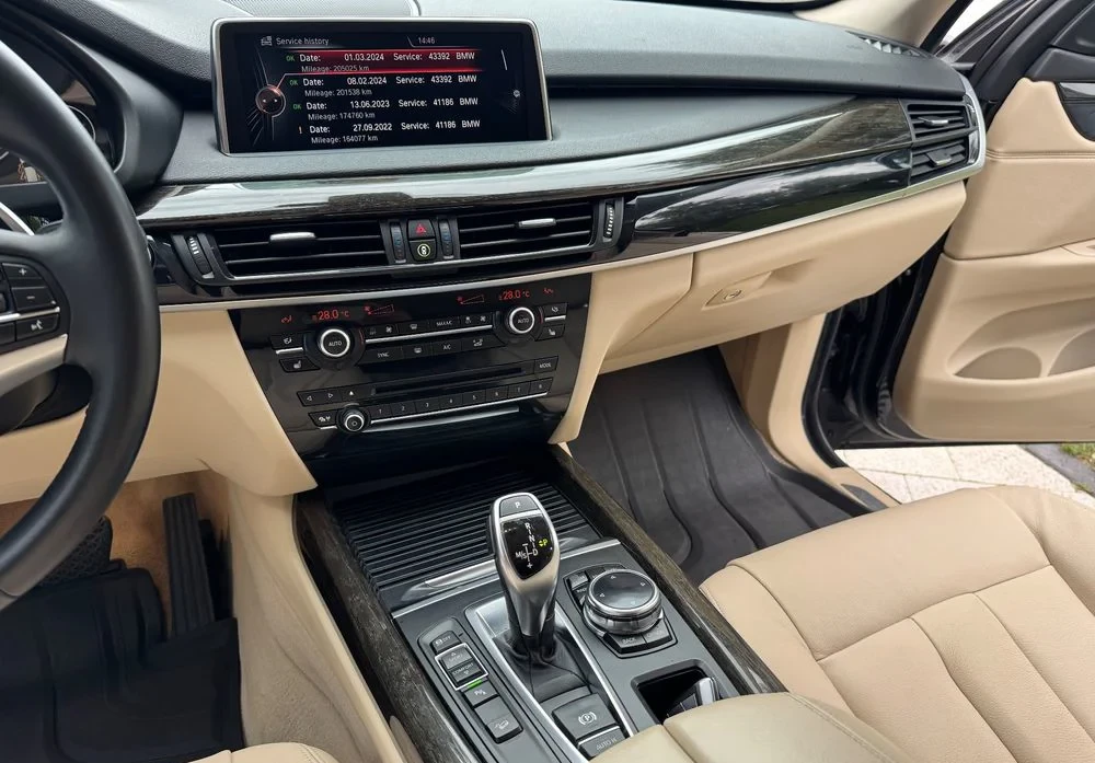 Poza 16 BMW X5 xDrive40d