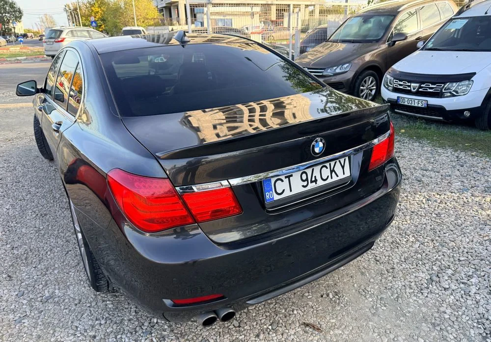 Poza 2 BMW Seria 7 730d Blue Performance