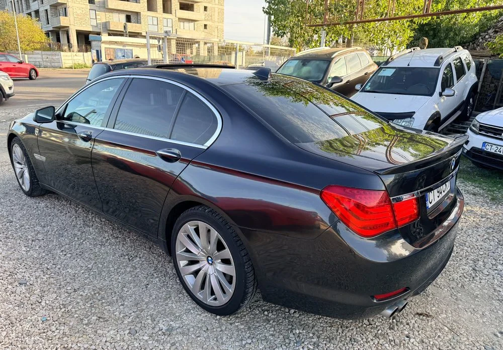 Poza 22 BMW Seria 7 730d Blue Performance