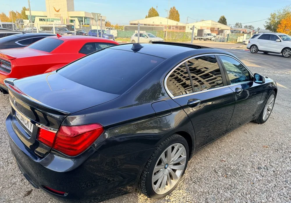 Poza 21 BMW Seria 7 730d Blue Performance