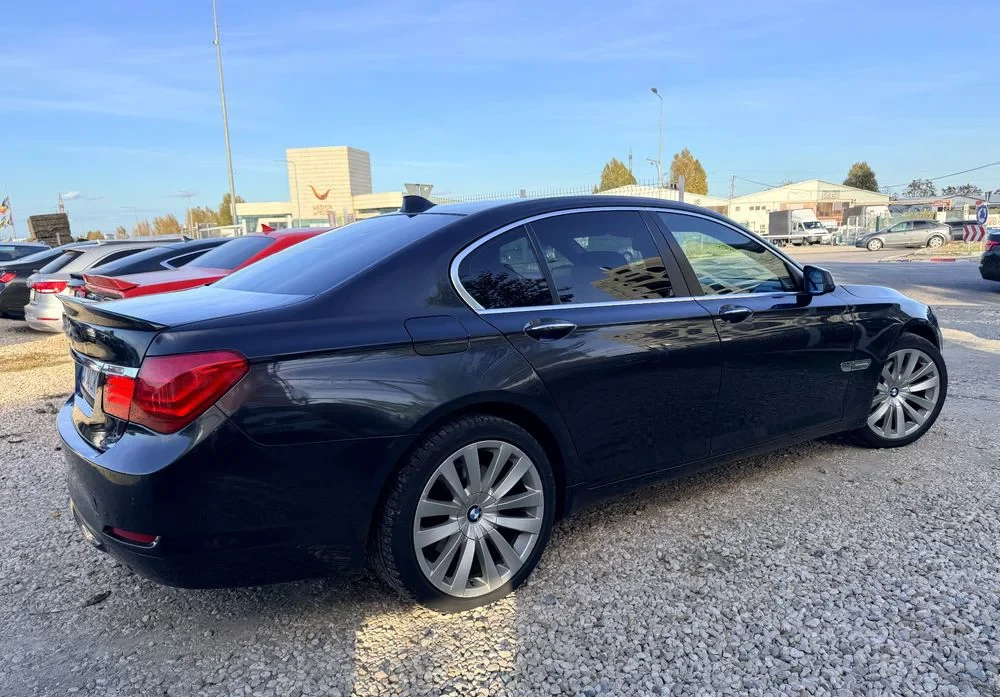 Poza 29 BMW Seria 7 730d Blue Performance