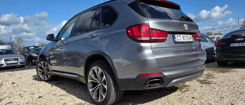 Poza 4 BMW X5 xDrive30d Sport-Aut.