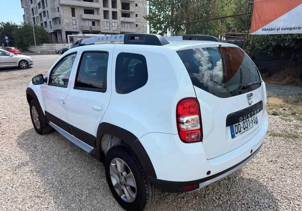 Poza 28 Dacia Duster 1.5 Blue dCi Essential