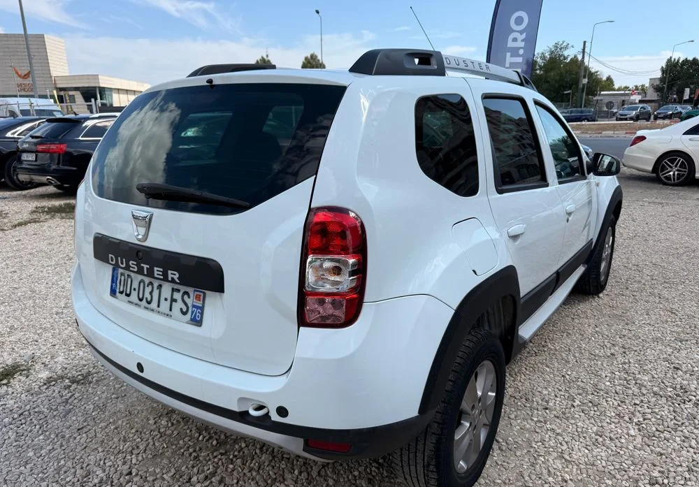 Poza 39 Dacia Duster 1.5 Blue dCi Essential