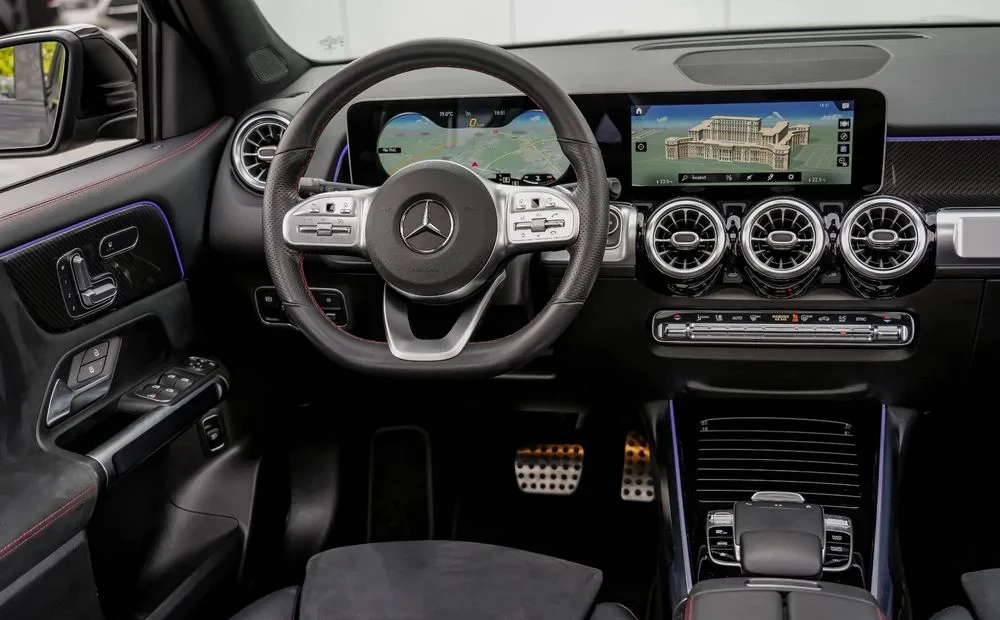 Poza 9 Mercedes-Benz GLB 200 7G-DCT AMG Line