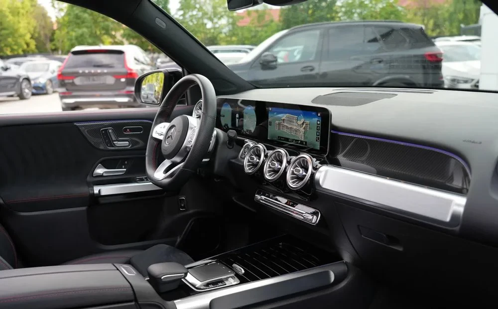 Poza 23 Mercedes-Benz GLB 200 7G-DCT AMG Line