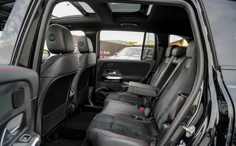 Poza 25 Mercedes-Benz GLB 200 7G-DCT AMG Line