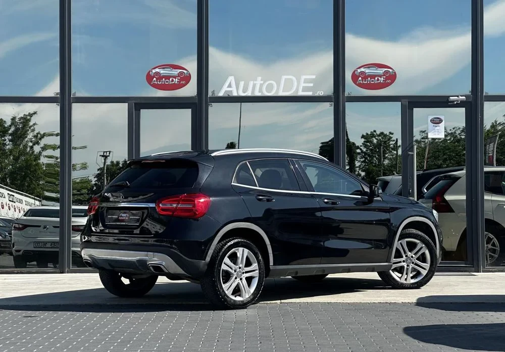 Poza 3 Mercedes-Benz GLA 200 d Aut.