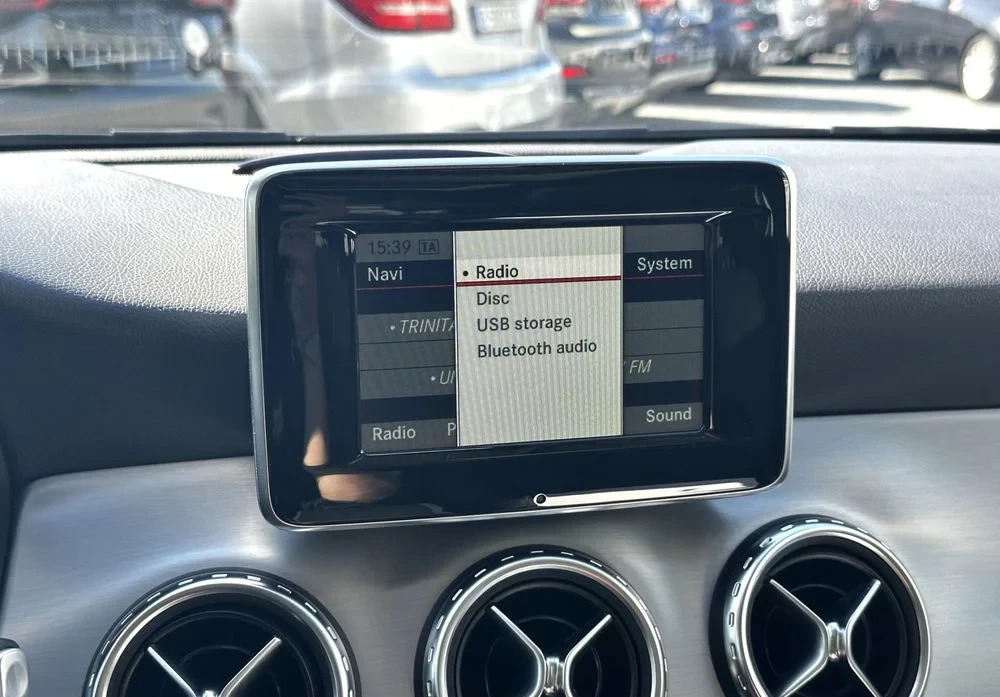 Poza 15 Mercedes-Benz GLA 200 d Aut.