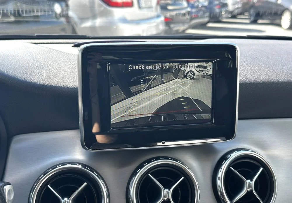 Poza 14 Mercedes-Benz GLA 200 d Aut.