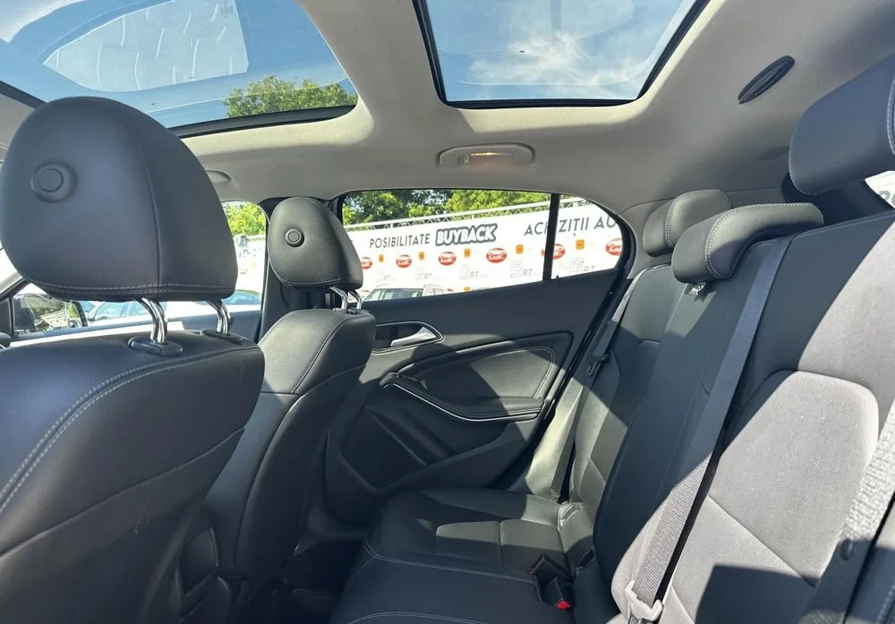 Poza 21 Mercedes-Benz GLA 200 d Aut.