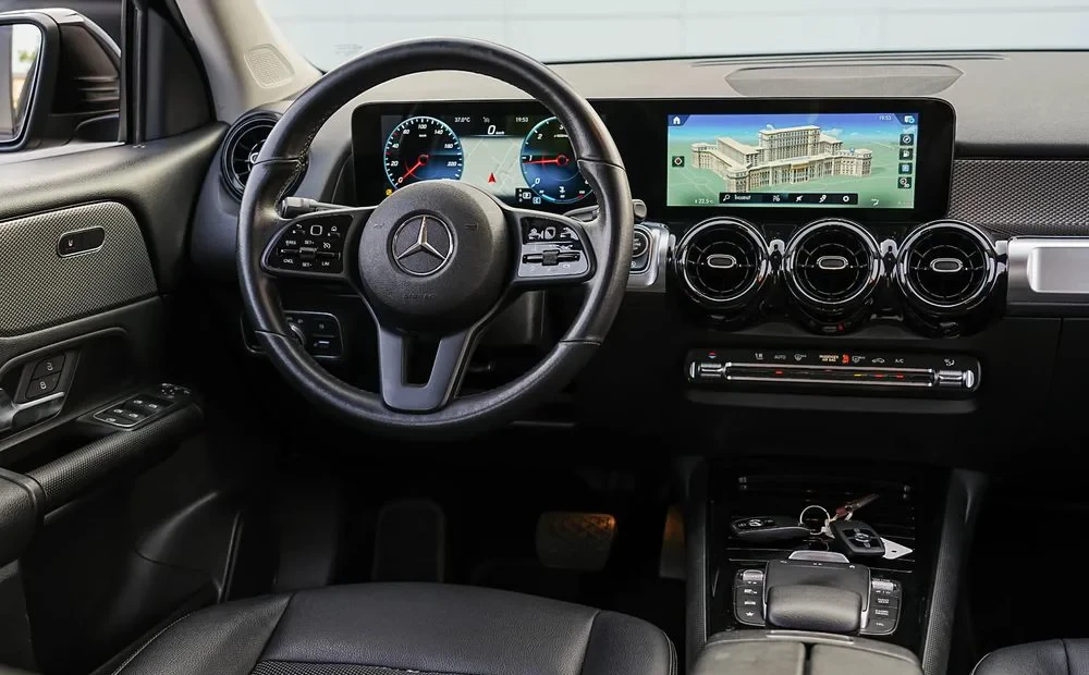 Poza 9 Mercedes-Benz GLB 200 d 8G-DCT