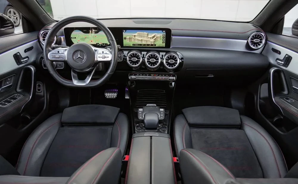 Poza 10 Mercedes-Benz CLA 180 7G-DCT AMG Line