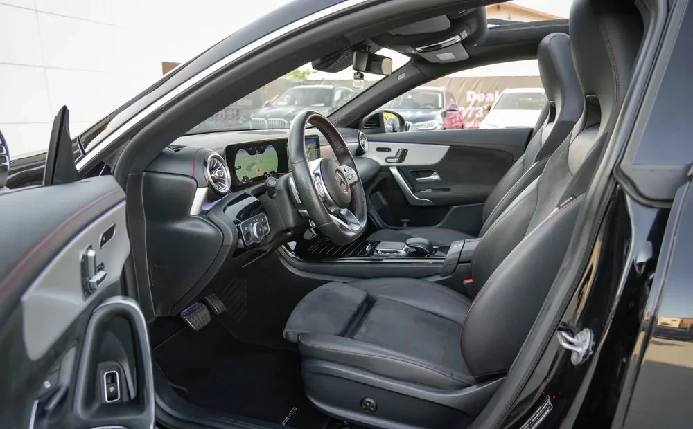 Poza 14 Mercedes-Benz CLA 180 7G-DCT AMG Line