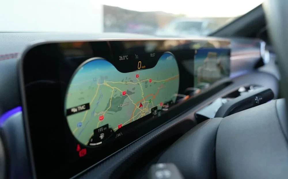 Poza 24 Mercedes-Benz CLA 180 7G-DCT AMG Line