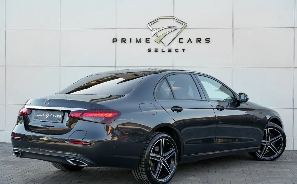 Poza 5 Mercedes-Benz E 300 de 9G-TRONIC Night Edition