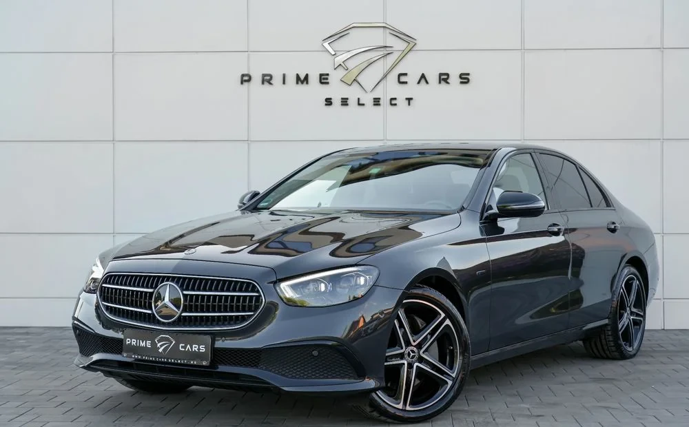 Poza 3 Mercedes-Benz E 300 de 9G-TRONIC Night Edition