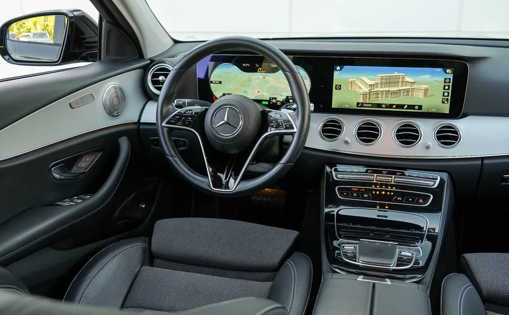 Poza 26 Mercedes-Benz E 300 de 9G-TRONIC Night Edition