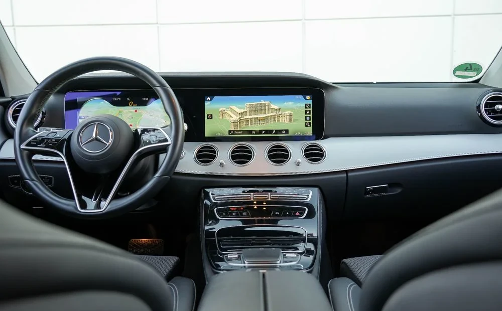 Poza 31 Mercedes-Benz E 300 de 9G-TRONIC Night Edition