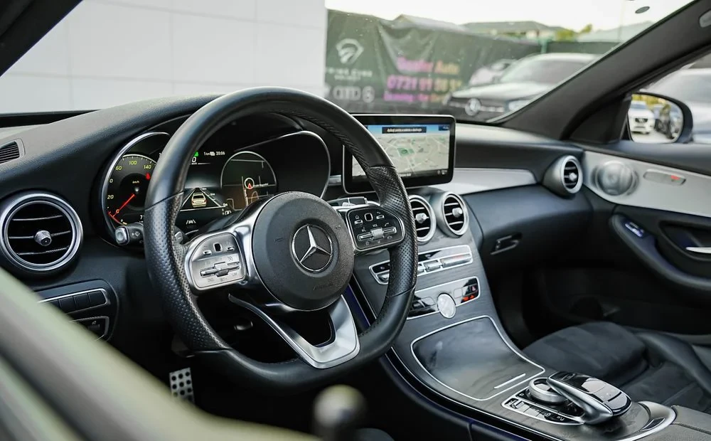 Poza 31 Mercedes-Benz C 300 de 9G-TRONIC AMG Line