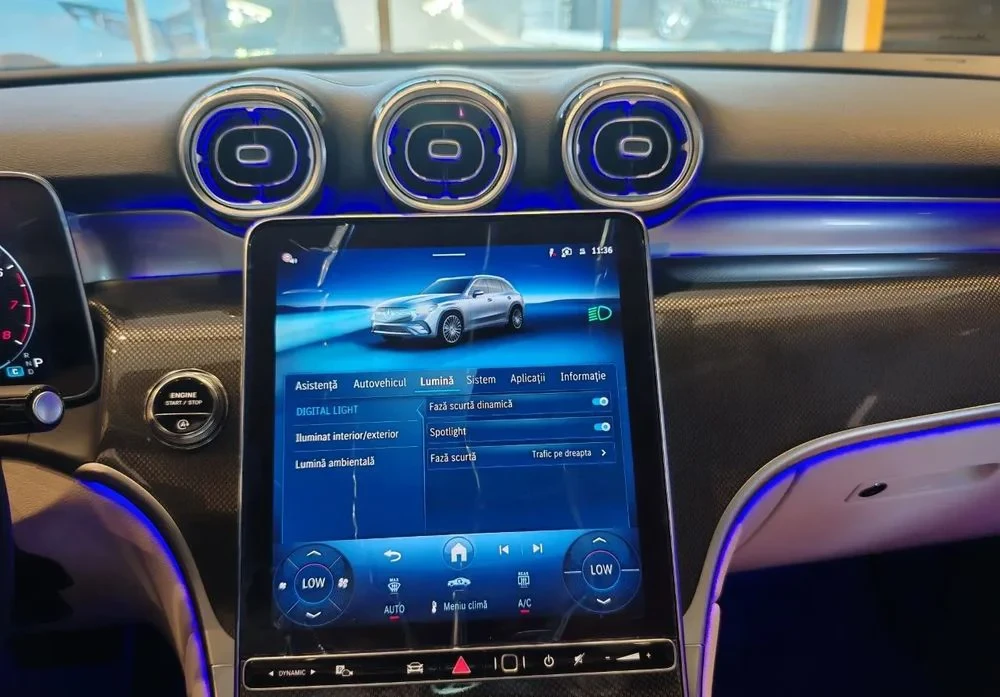 Poza 27 Mercedes-Benz GLC 200 4MATIC MHEV