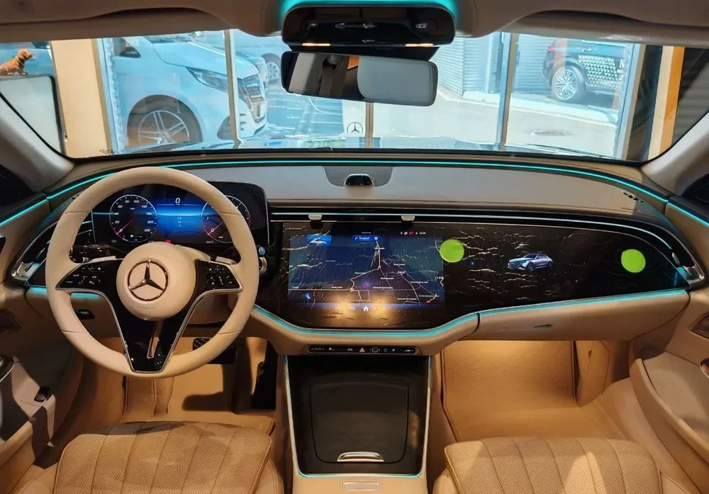 Poza 4 Mercedes-Benz E 220 d MHEV 4MATIC Aut.