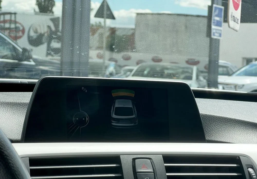 Poza 14 BMW Seria 3 318d GT Aut.