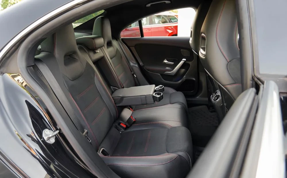 Poza 23 Mercedes-Benz CLA 180 d 7G-DCT AMG Line