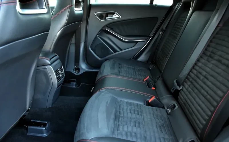 Poza 13 Mercedes-Benz CLA 200 d 7G-DCT AMG Line