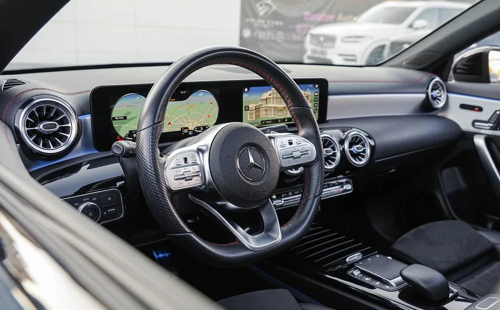 Poza 22 Mercedes-Benz CLA 180 7G-DCT AMG Line