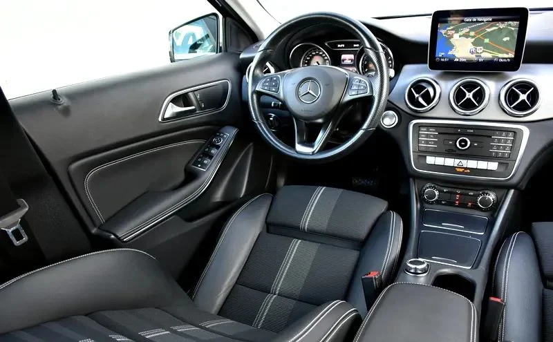 Poza 13 Mercedes-Benz GLA 180 7G-DCT Urban