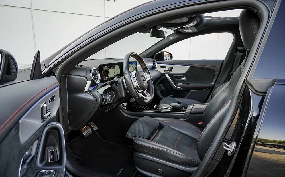 Poza 12 Mercedes-Benz CLA 200 7G-DCT AMG Line