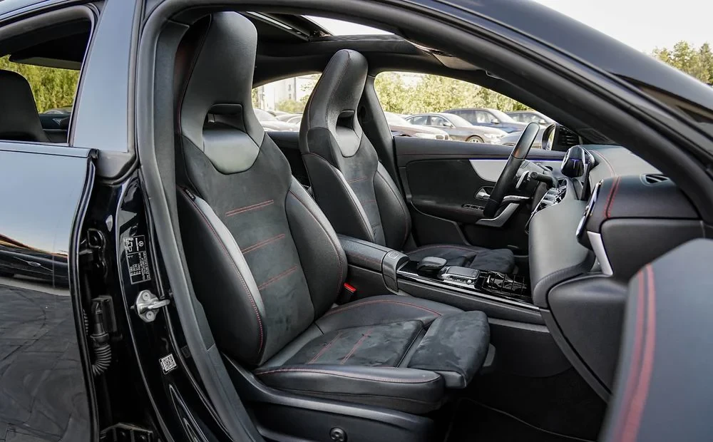 Poza 13 Mercedes-Benz CLA 200 7G-DCT AMG Line