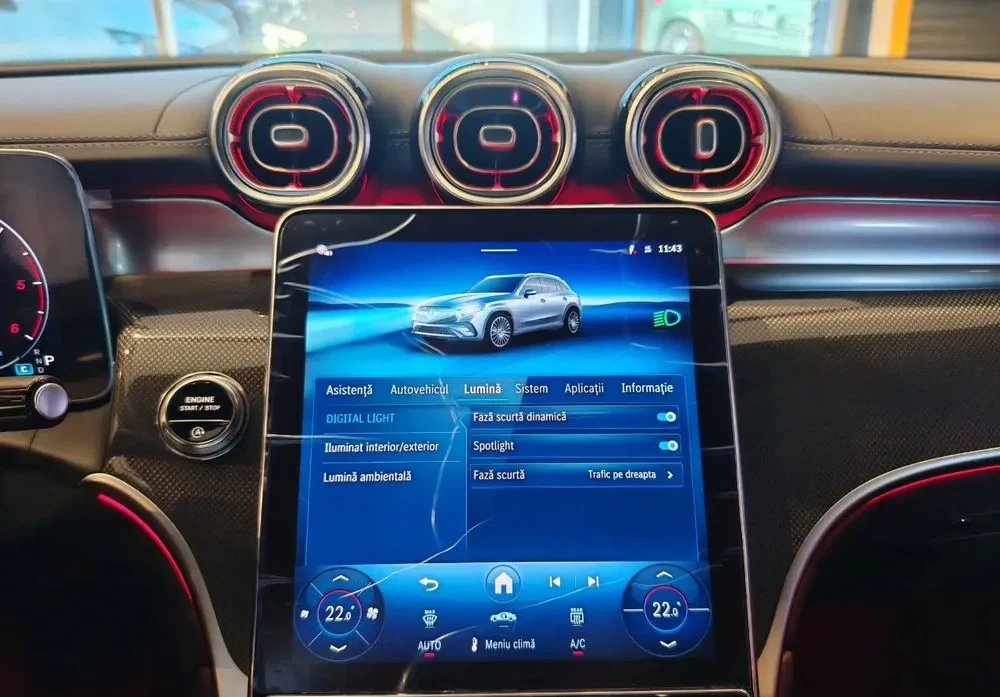 Poza 29 Mercedes-Benz GLC 220 d 4MATIC MHEV