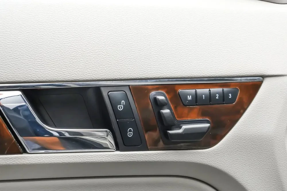 Poza 10 Mercedes-Benz E 350 CDI BlueEfficiency Aut.